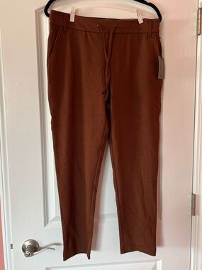 NWT Women’s Brown Drawstring Joggers